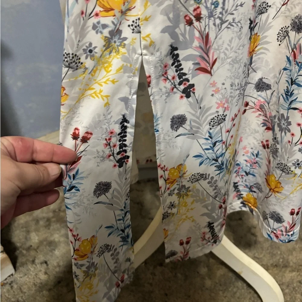 Papillon Floral Sleeveless Maxi Dress White Yellow Blue Size Large - Picture 7 of 10